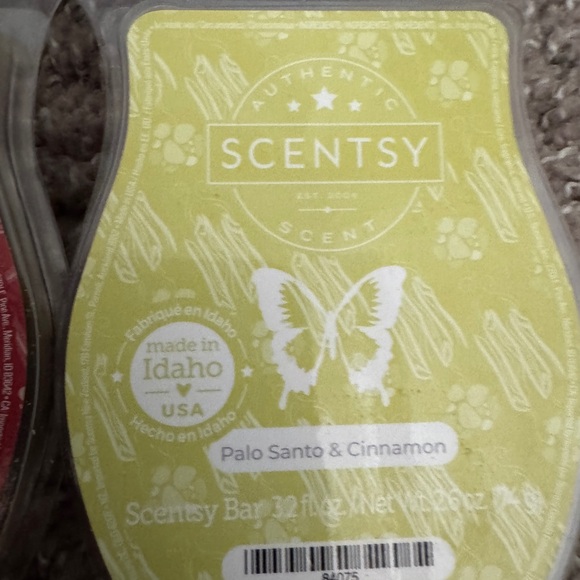 Scentsy Wax Melts Variety (7) - Picture 2 of 7